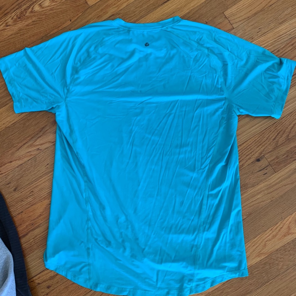 Lululemon Men’s Shirt